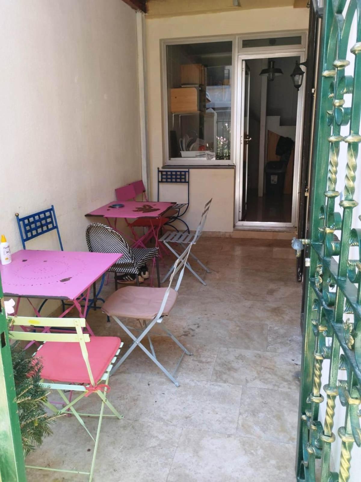 Crew Key West Hostel Antibes Buitenkant foto